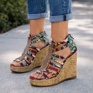 Mudd Multicolor Patterned Wedge Sandals